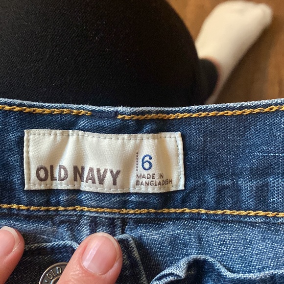 Old Navy short shorts - Picture 3 of 4